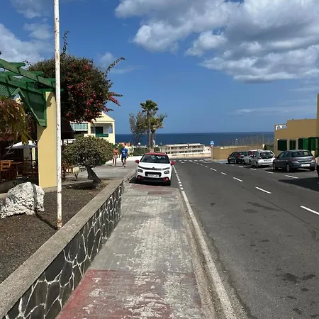 Torres Del Castillo, 208marina קוסטה דה אנטיגואה